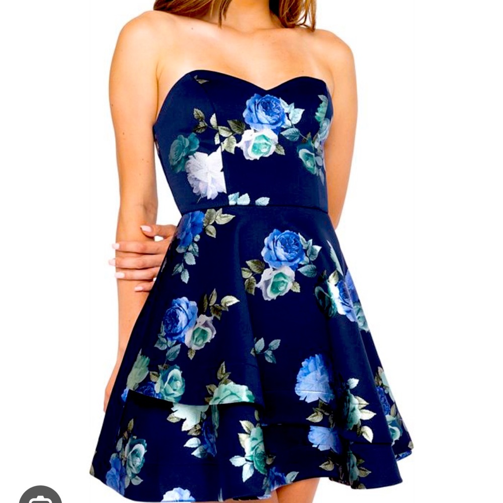 Brand New Beautiful A line strapless dress sweetheart neckline fitted bodice